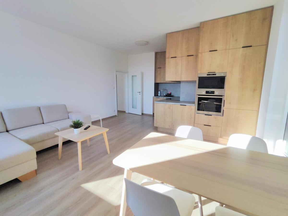 Schanz - Quietly Oriented - Private Parking - Balcony براتسيلافا المظهر الخارجي الصورة