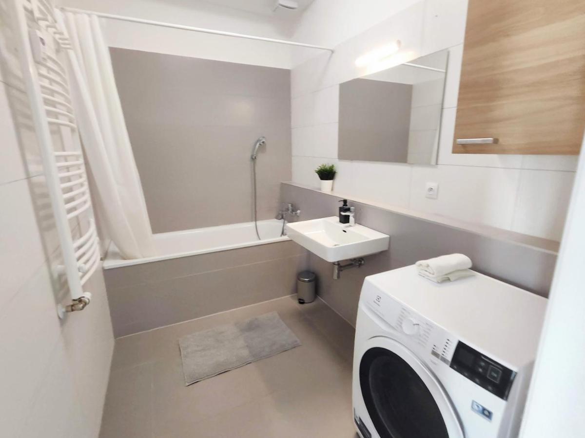 Schanz - Quietly Oriented - Private Parking - Balcony براتسيلافا المظهر الخارجي الصورة